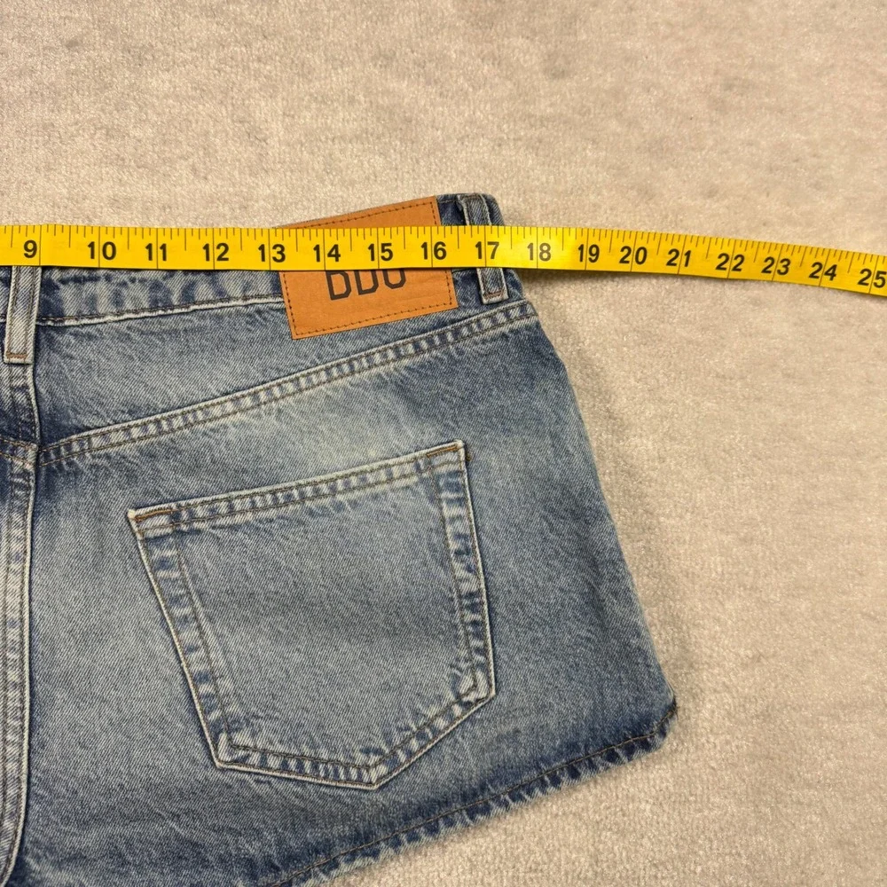BDG Denim Shorts‎ Womens 31 Blue Light Wash Mid Rise OB2160631 Urban Outfitters
